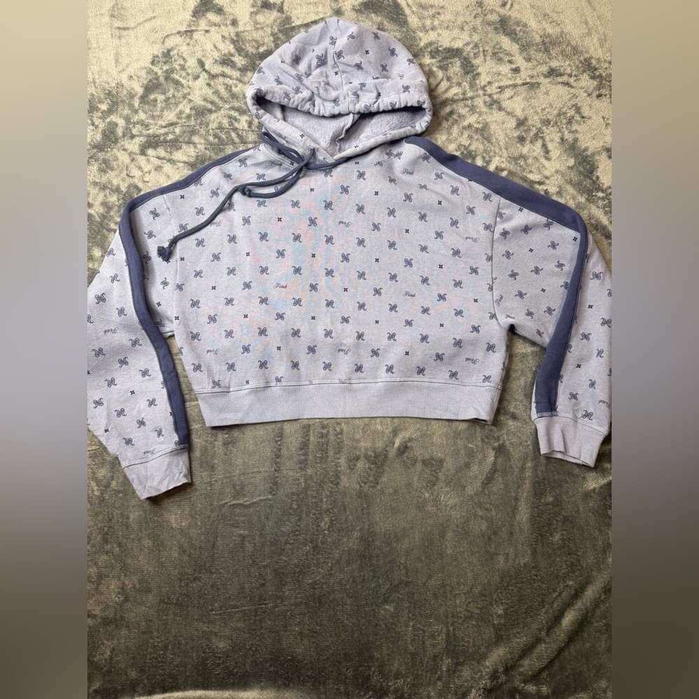 Victoria's Secret PINK Ivy Fleece Cropped Hoodie